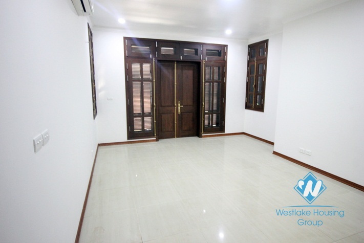 Lovely and elegant riverside villa for rent in Ciputra, Tay Ho, Hanoi